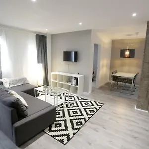 Apartamento Brand New Charming Next To The River, Sevilla